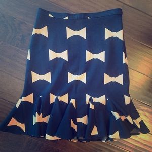 Black and cream trumpet skirt